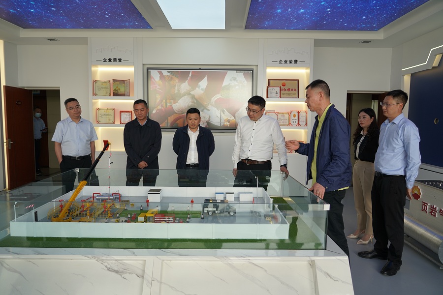 2022.4.13工程院建成德阳市院士专家工作站打造高质量发展 “智力引擎”3-2郑莉.jpg